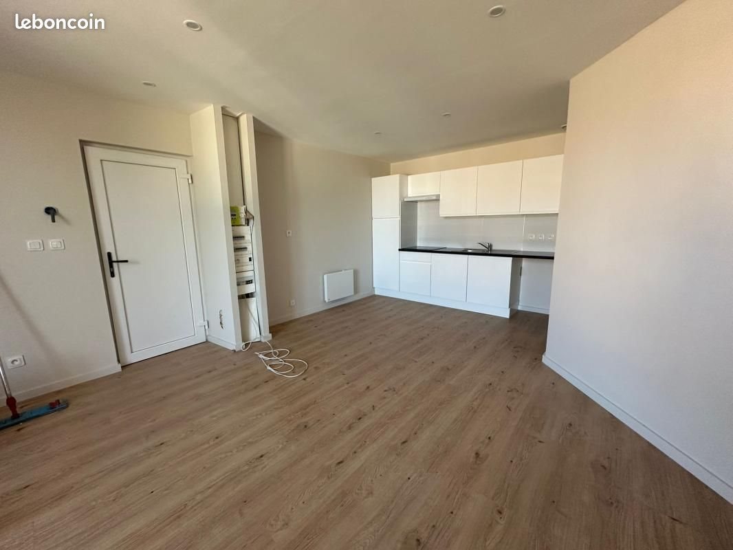Appartement à louer, 66m², Maringues