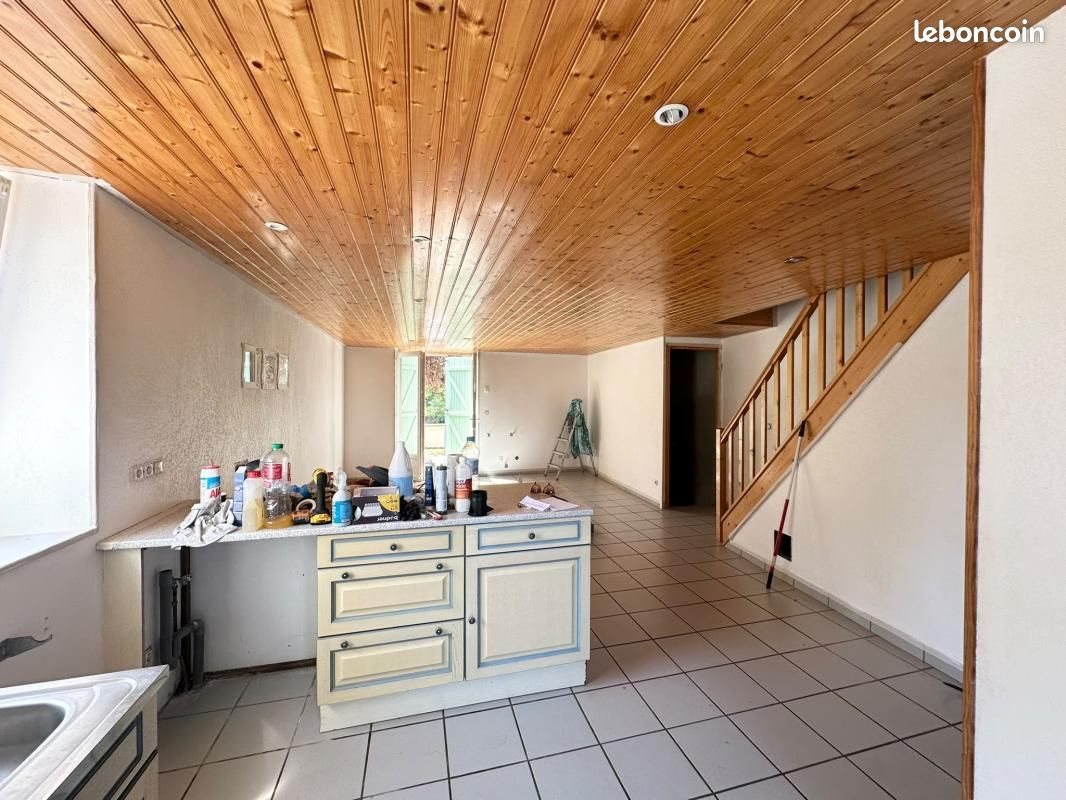 Maison à louer, 90m², Maringues