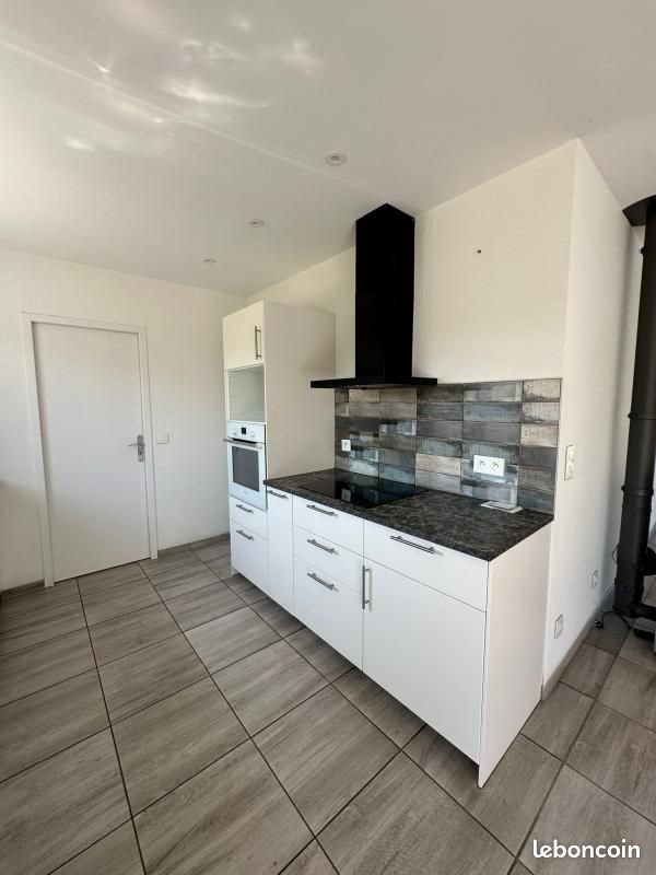 Maison à louer, 95m², Puy-Guillaume