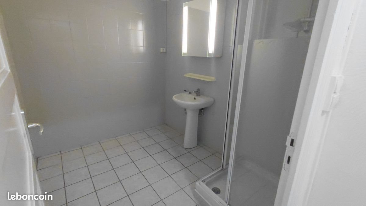 Appartement à louer, 55m², Bourg-Saint-Andéol