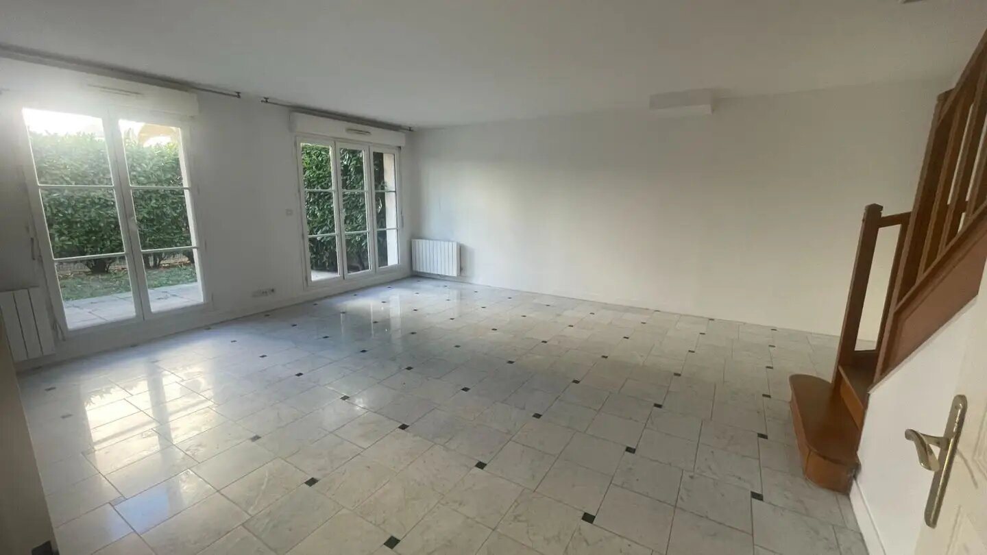 Maison à louer, 125m², Garches