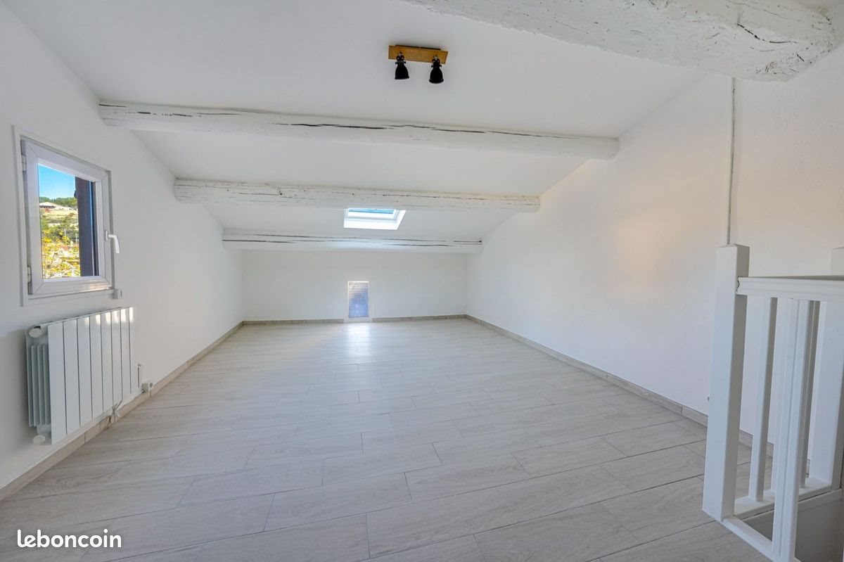 Appartement à louer, 60m², Saint-Chamas