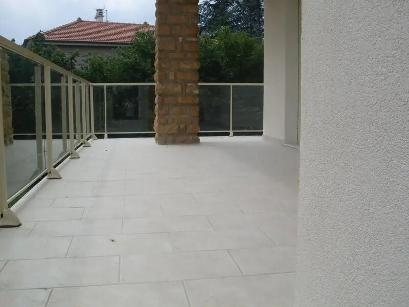 Maison à louer, 155m², Saint-Genis-les-Ollières