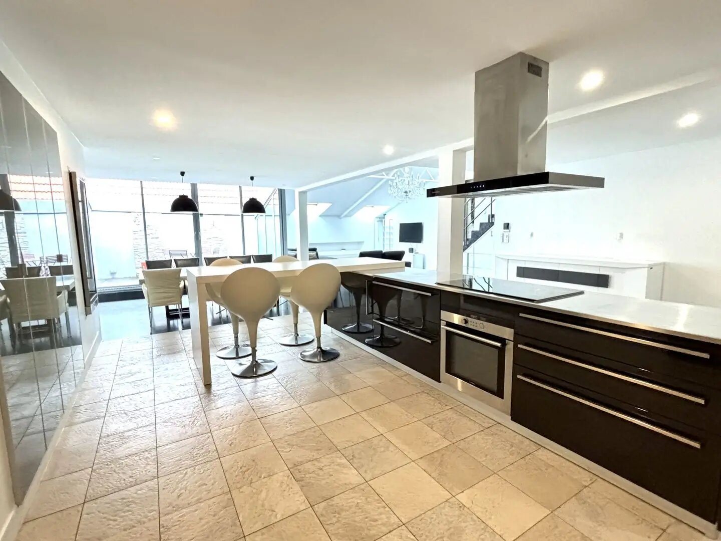 Appartement à vendre, 187m², Romainville