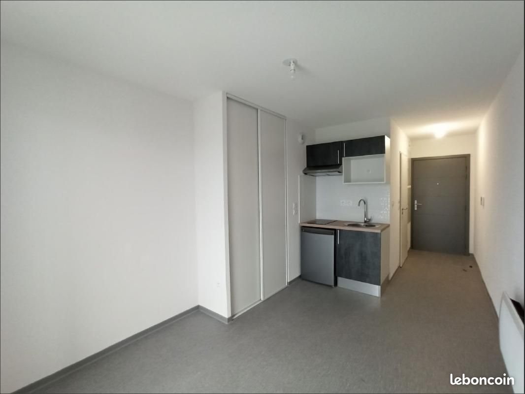 Appartement à louer, 18m², Nîmes