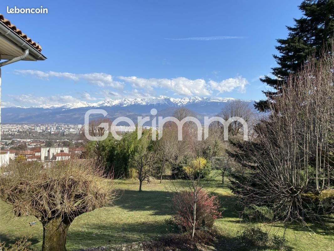 Appartement à louer, 76m², Seyssins