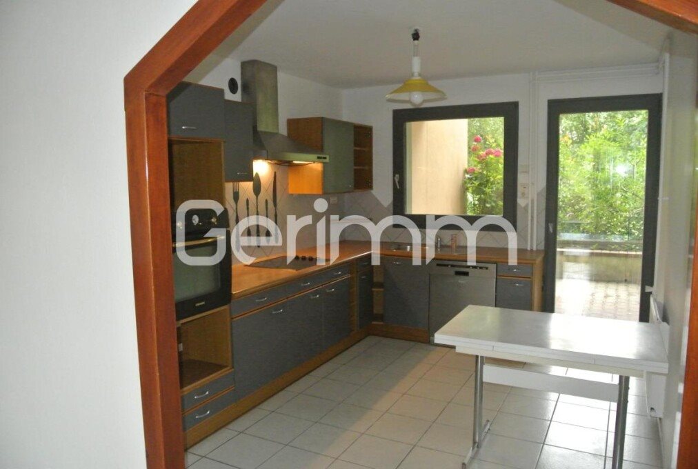 Appartement à louer, 106m², Echirolles