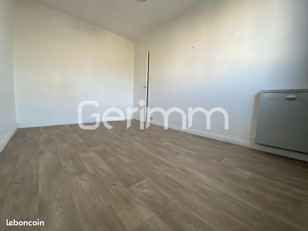 Appartement à louer, 26m², Sassenage