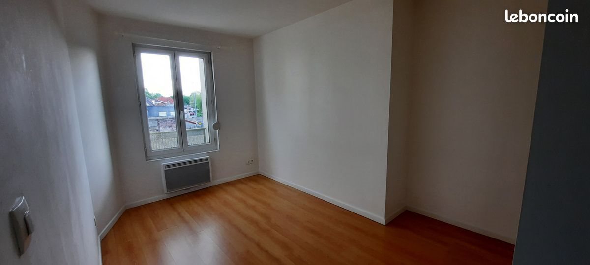 Appartement à louer, 33m², Neuville-Saint-Rémy