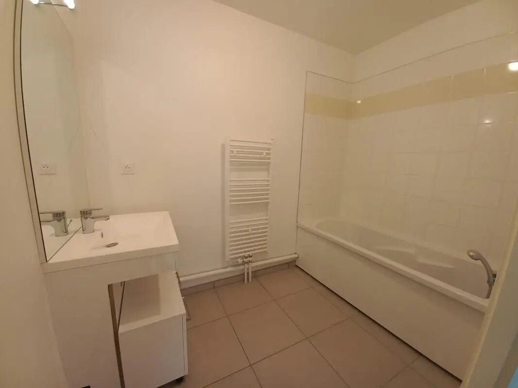 Appartement à louer, 68m², Lille