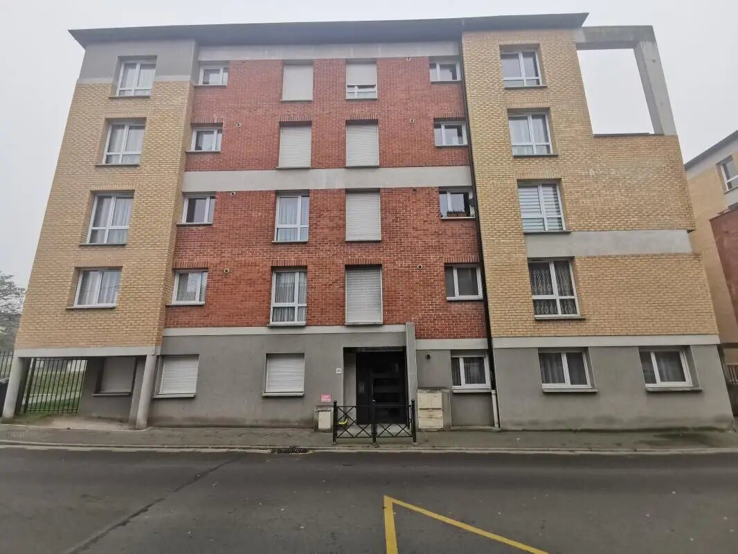 Appartement à louer, 67m², Loos