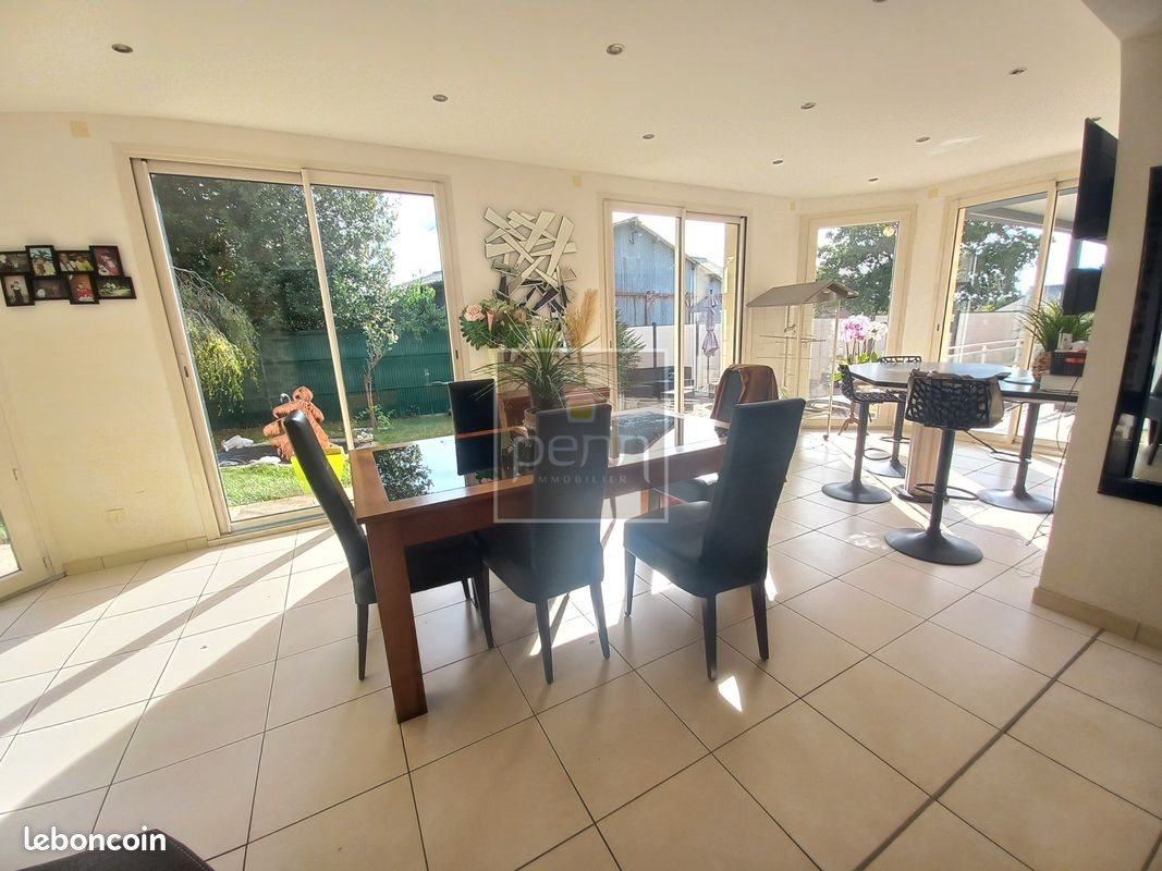 Maison à vendre, 207m², Erbrée