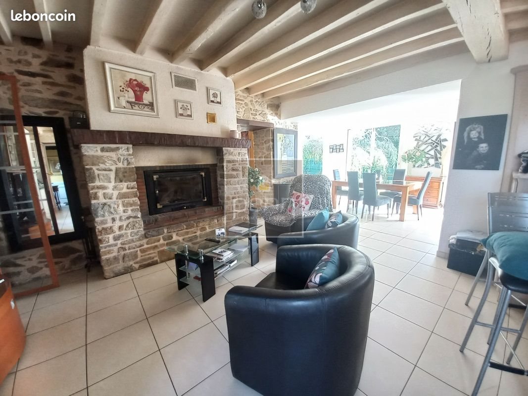 Maison à vendre, 207m², Erbrée