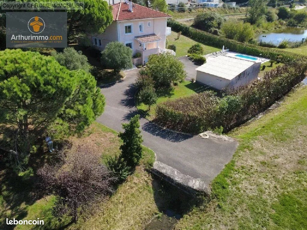 Maison à vendre, 167m², Sainte-Bazeille