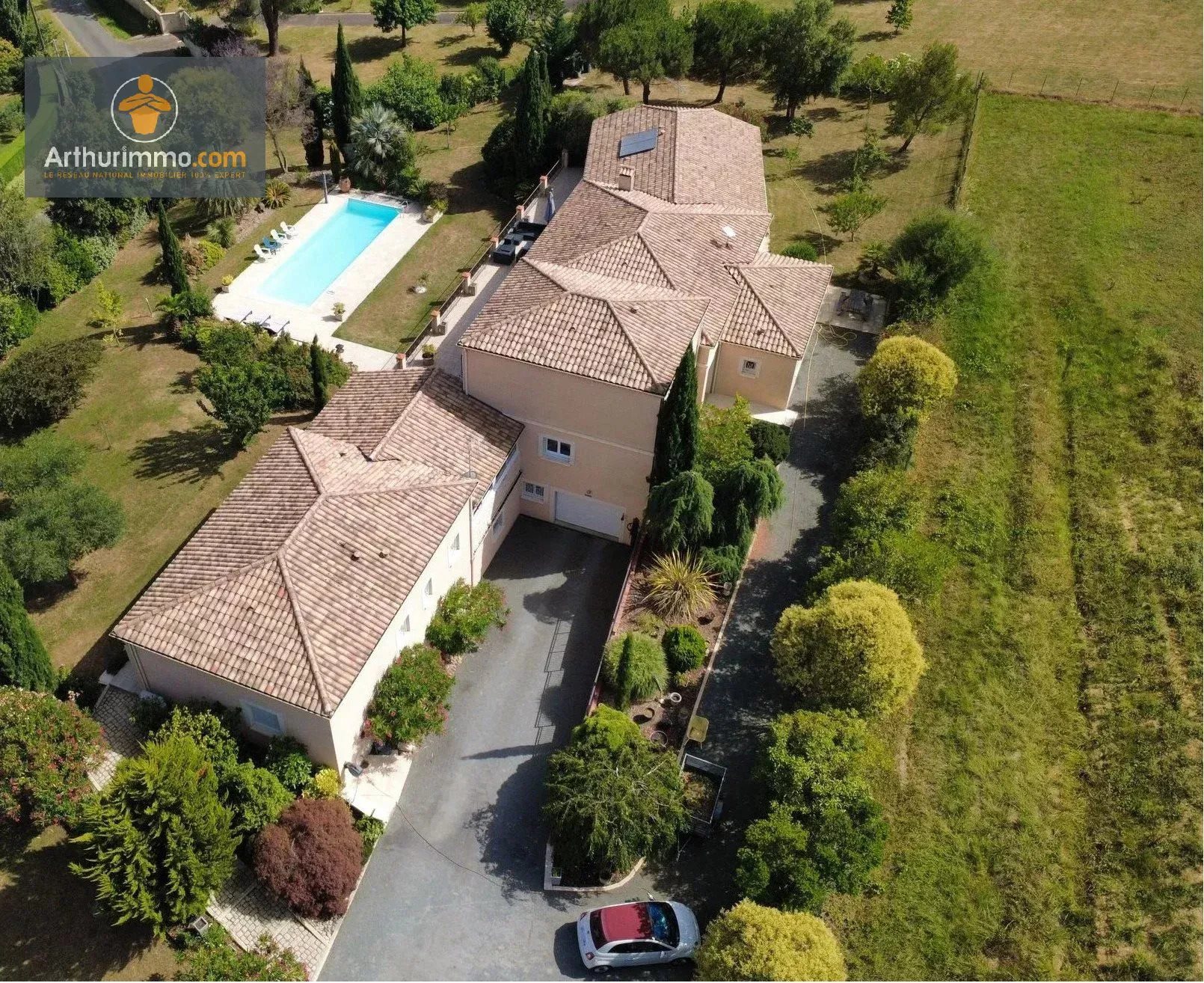 Maison à vendre, 355m², Marmande