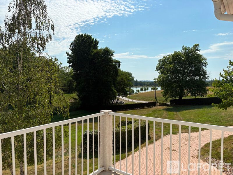 Maison à vendre, 241m², Laruscade