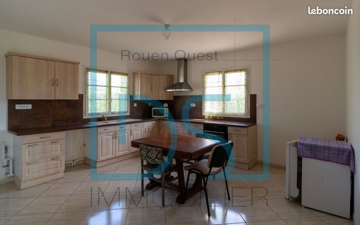 Maison à vendre, 111m², Sierville