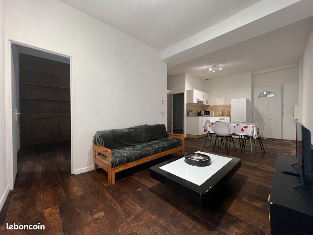 Appartement à louer, 44m², Nay