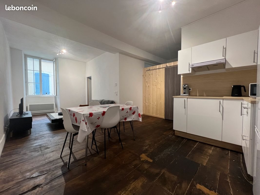 Appartement à louer, 44m², Nay