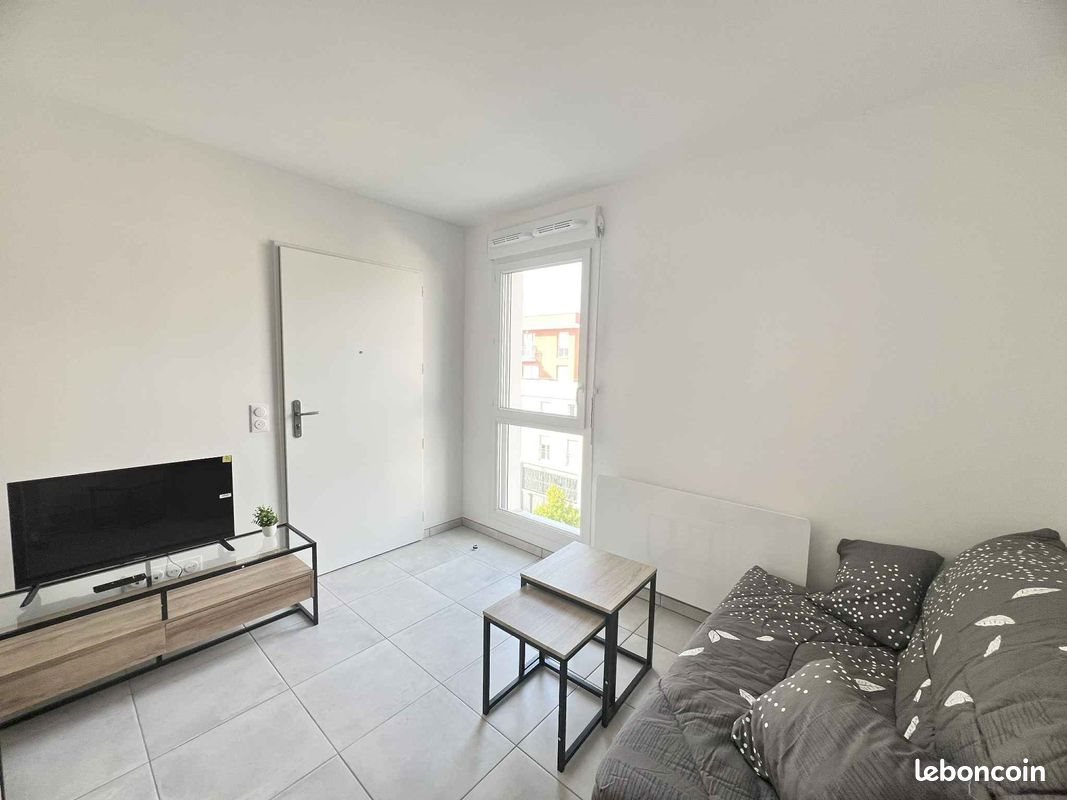 Appartement à louer, 24m², Saint-Etienne
