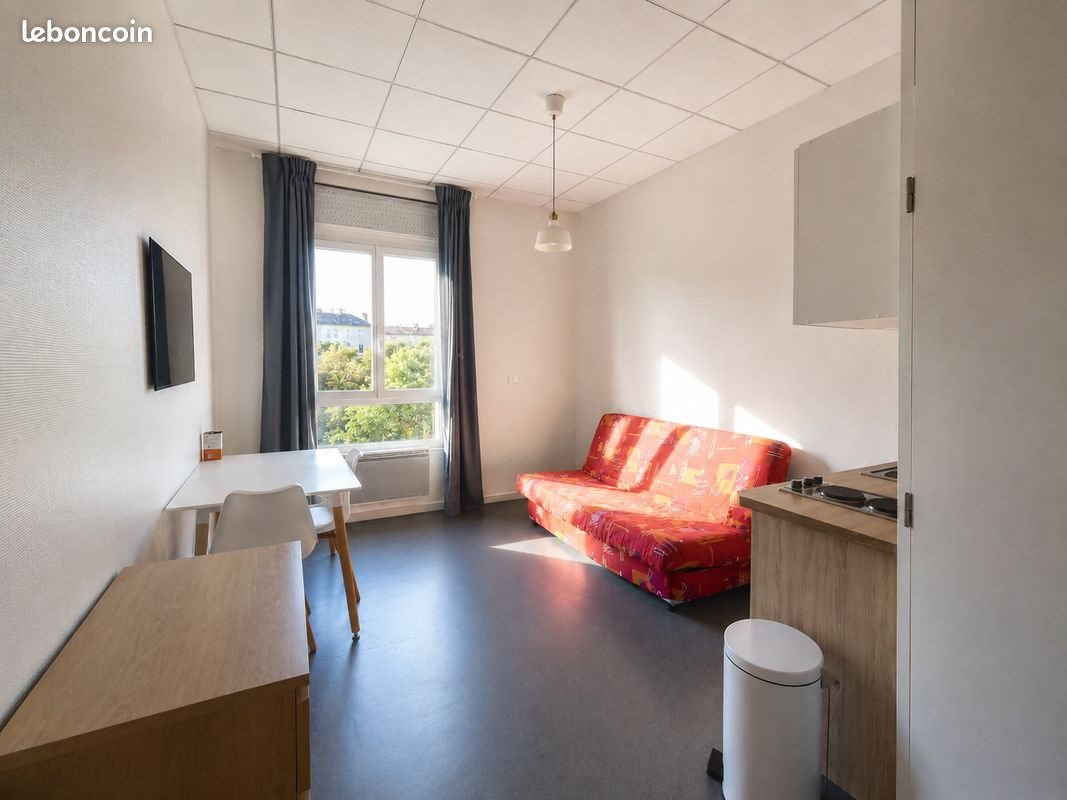Appartement à louer, 20m², Saint-Étienne