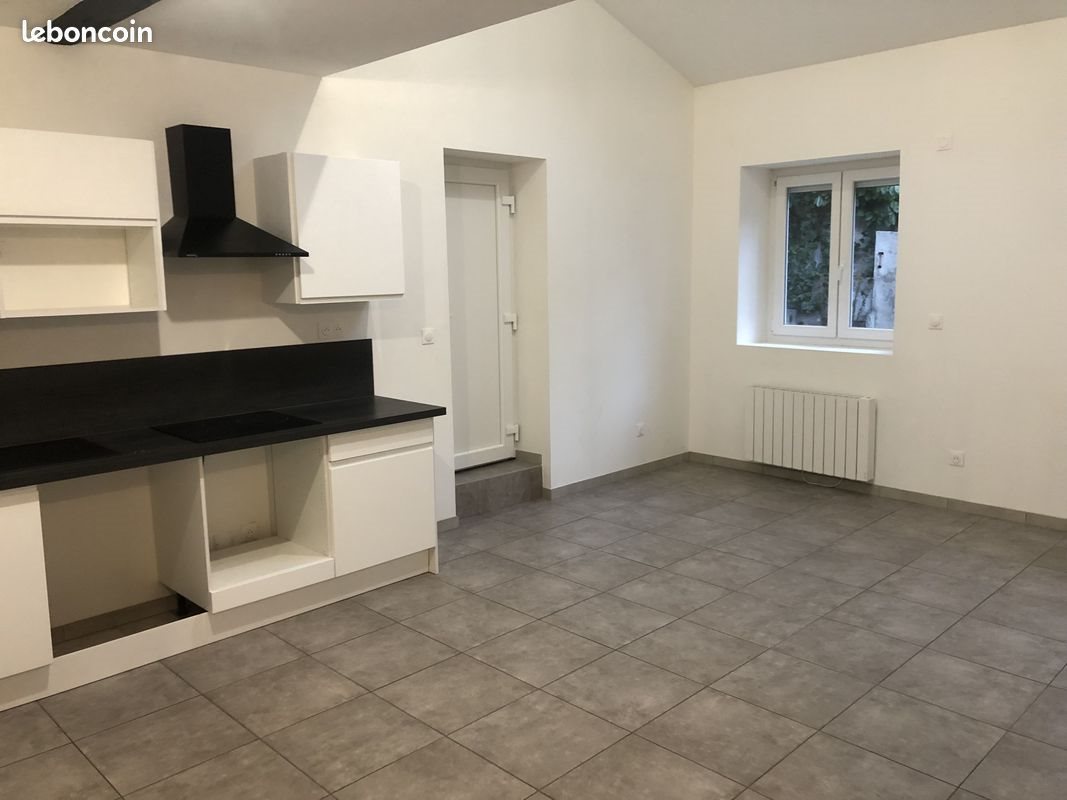 Appartement à louer, 48m², Saint-Jean-Bonnefonds