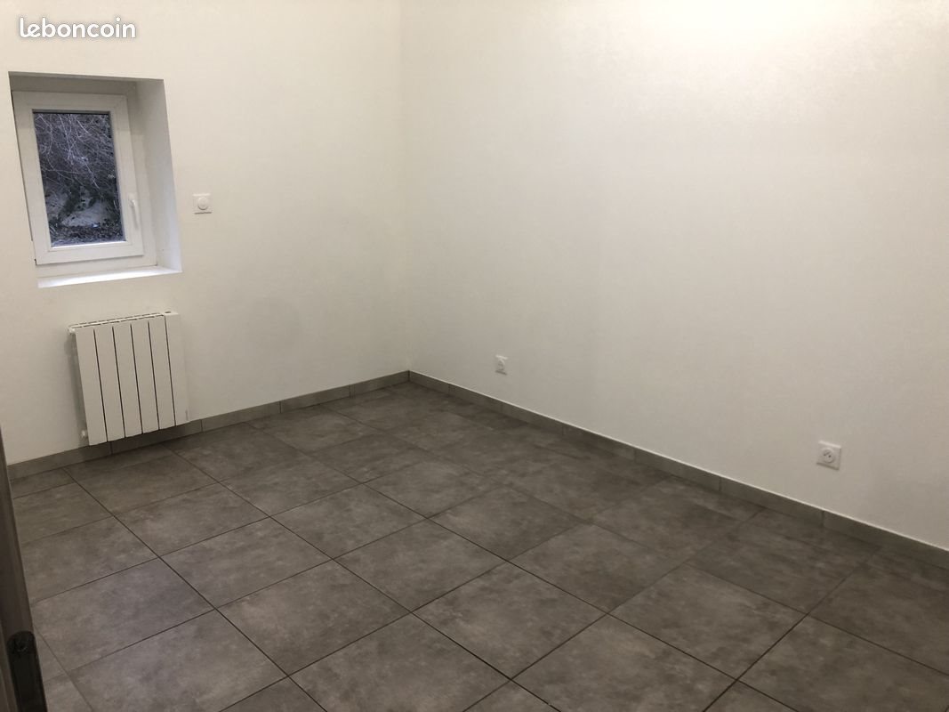 Appartement à louer, 48m², Saint-Jean-Bonnefonds
