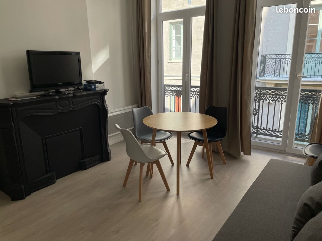 Appartement à louer, 29m², Saint-Etienne