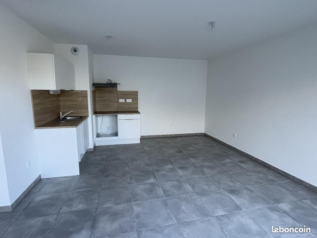 Appartement à louer, 64m², Nîmes
