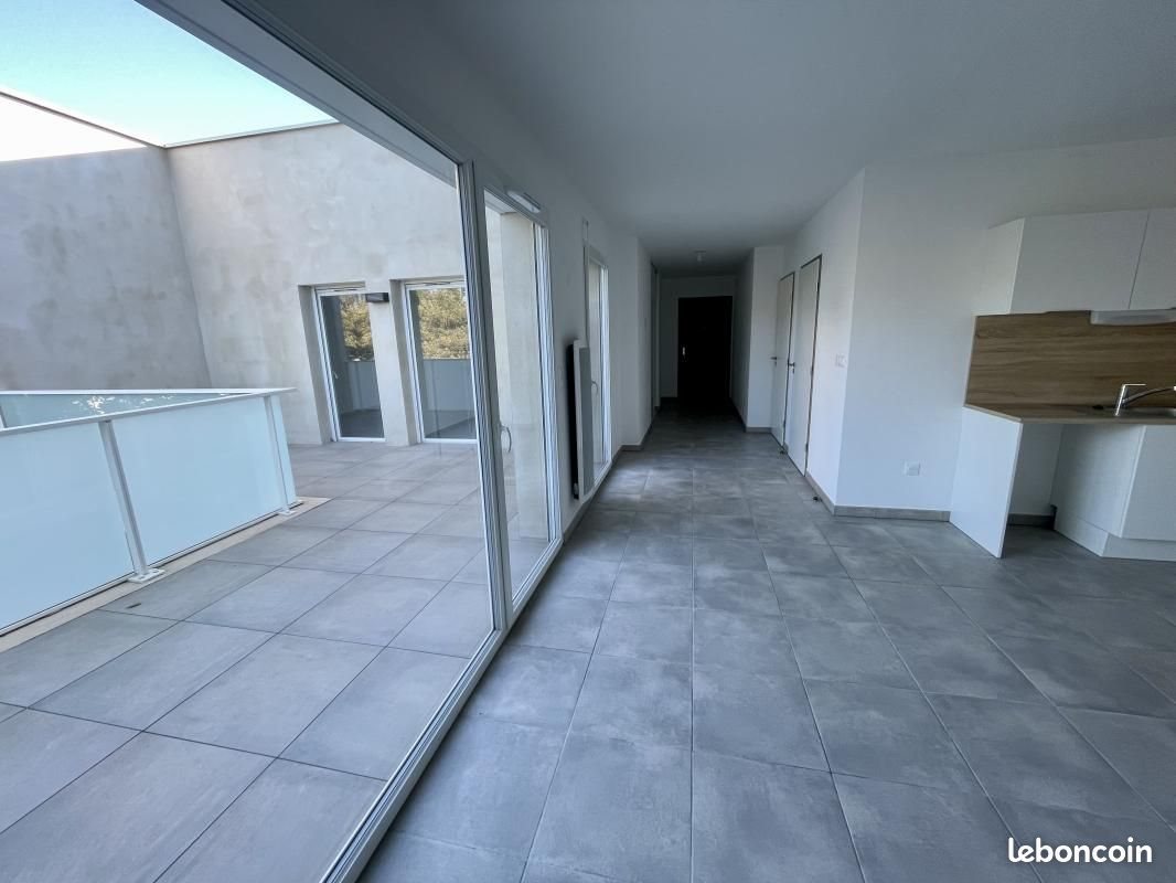 Appartement à louer, 64m², Nîmes