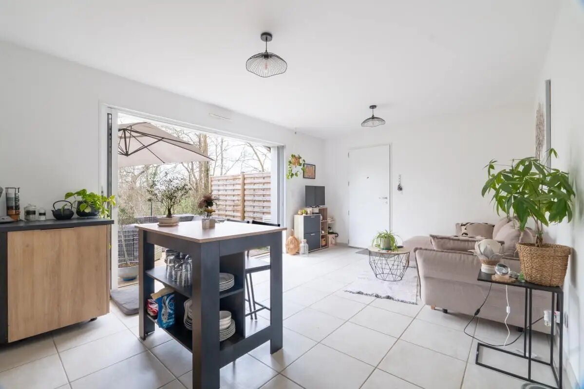 Appartement à louer, 48m², Bardos