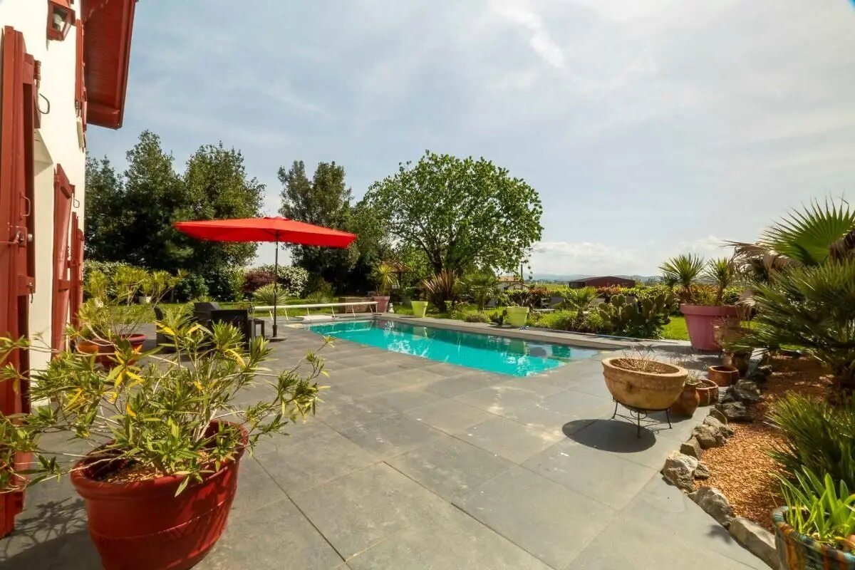 Maison à vendre, 180m², Arraute-Charritte