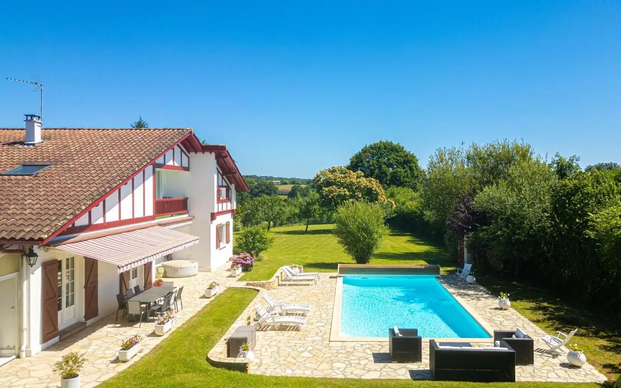 Maison à vendre, 260m², Mouguerre