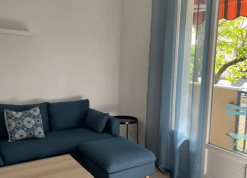 Appartement à louer, 54m², Talence