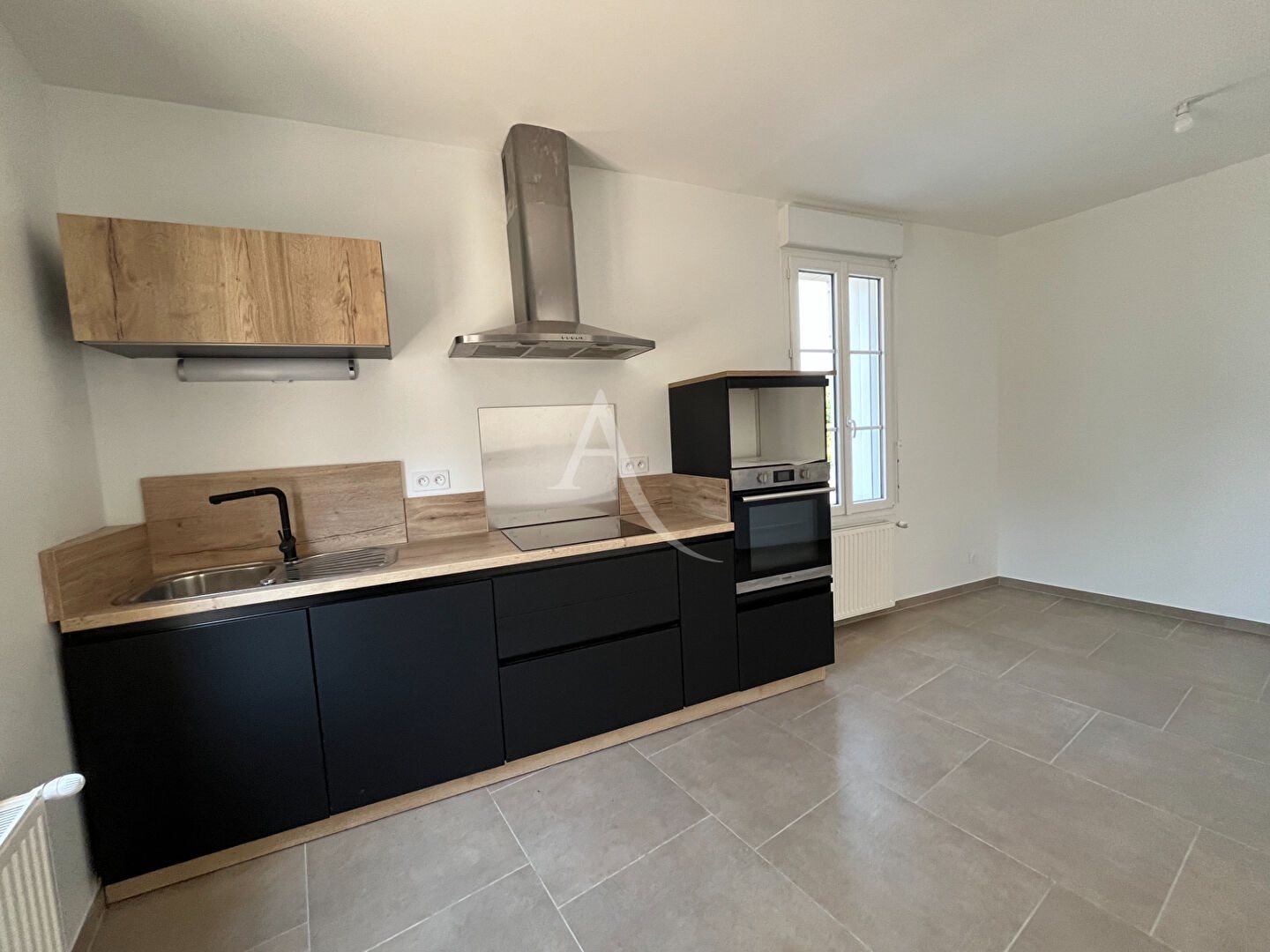 Maison à louer, 64m², Authon