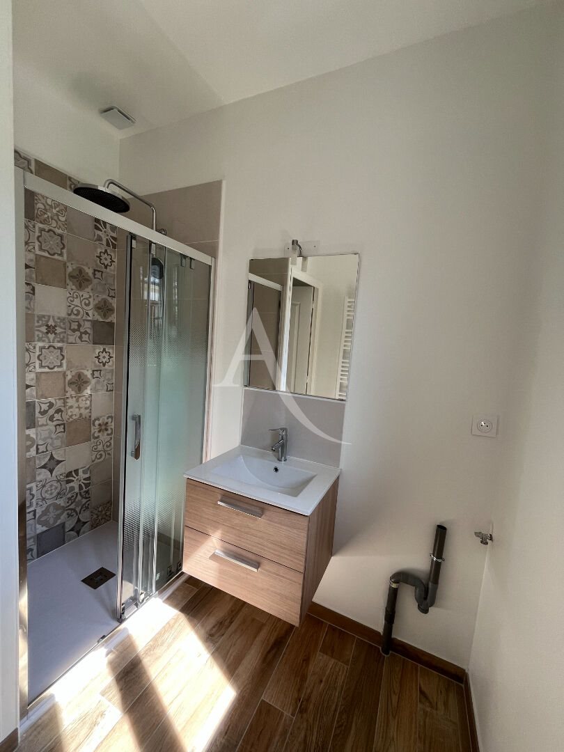 Maison à louer, 64m², Authon