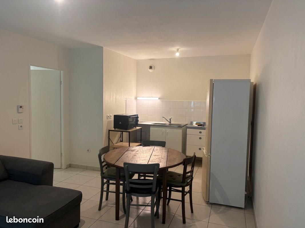 Appartement à louer, 60m², Talence