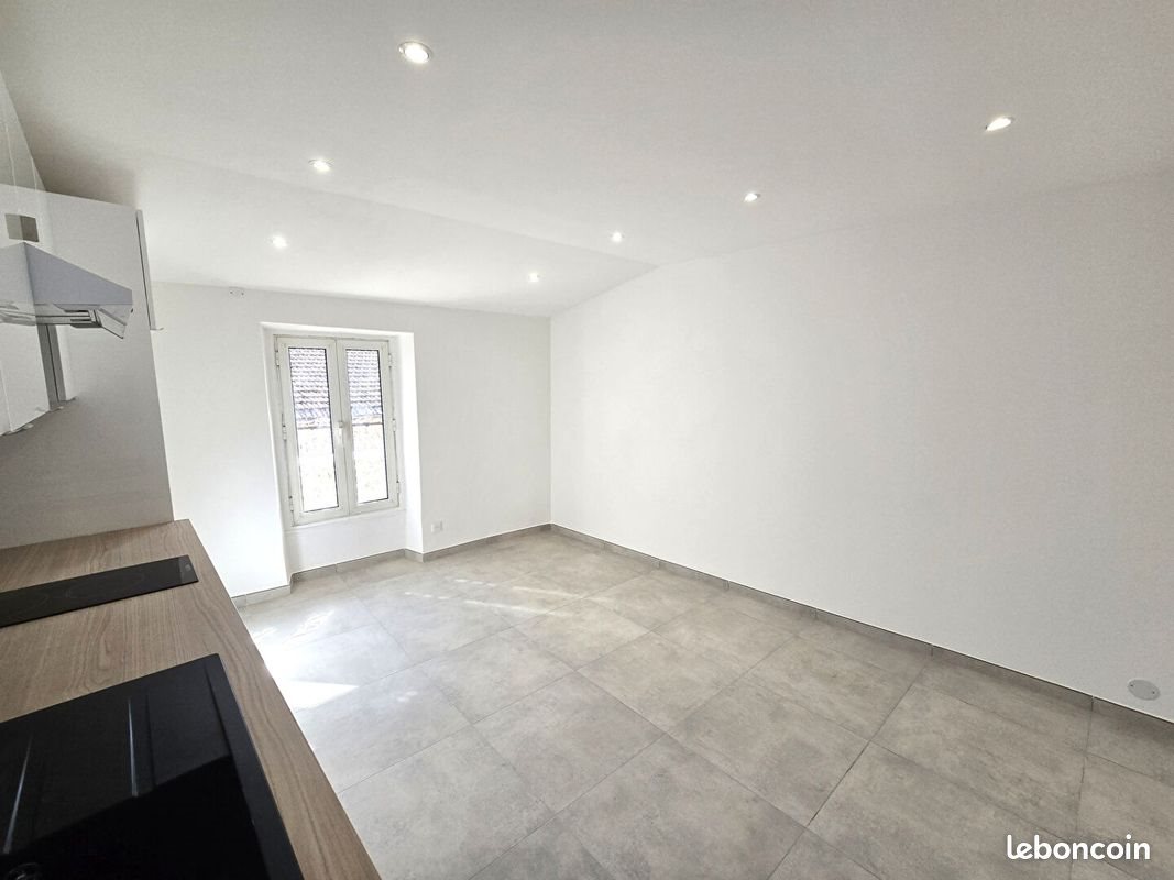 Appartement à louer, 34m², Barjols