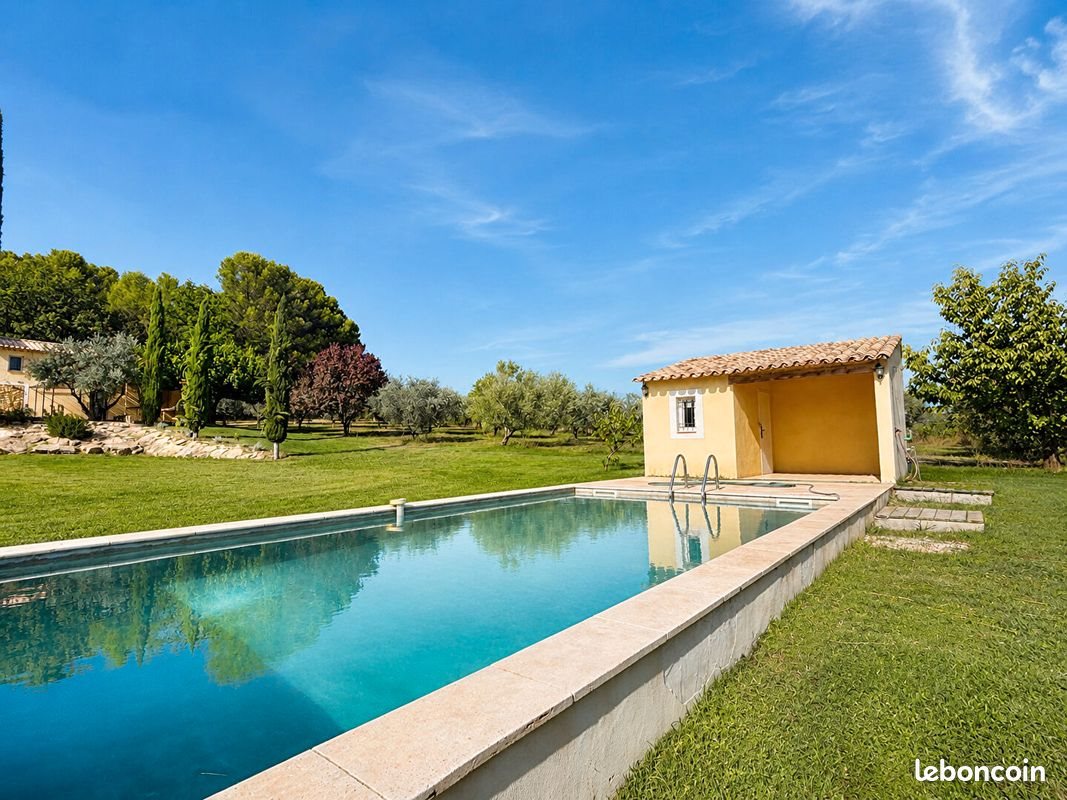 Maison à louer, 164m², Lambesc