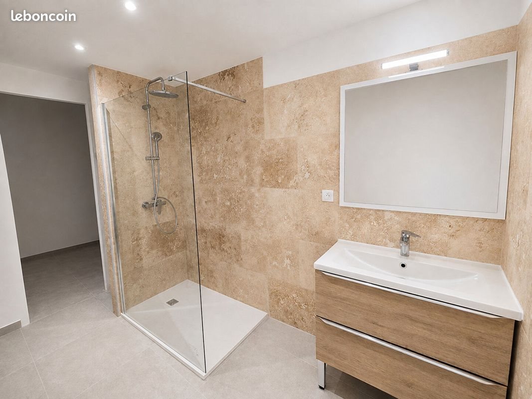 Appartement à louer, 60m², Barjols
