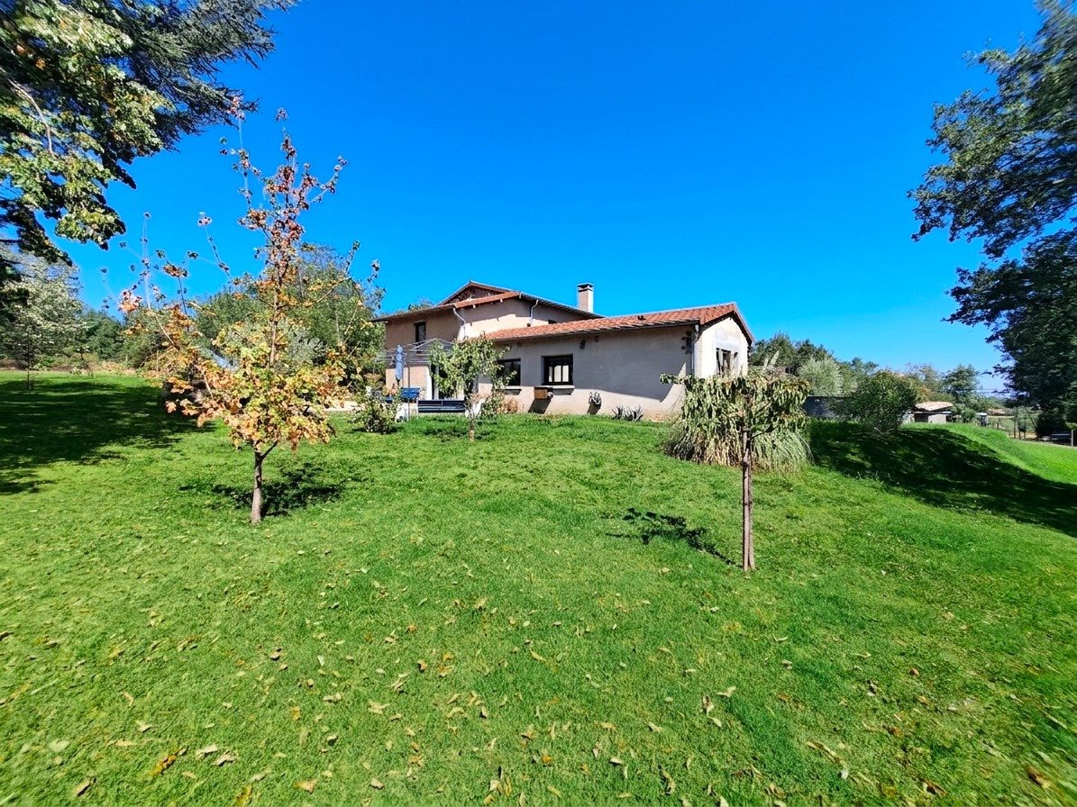 Maison à vendre, 165m², Orliénas