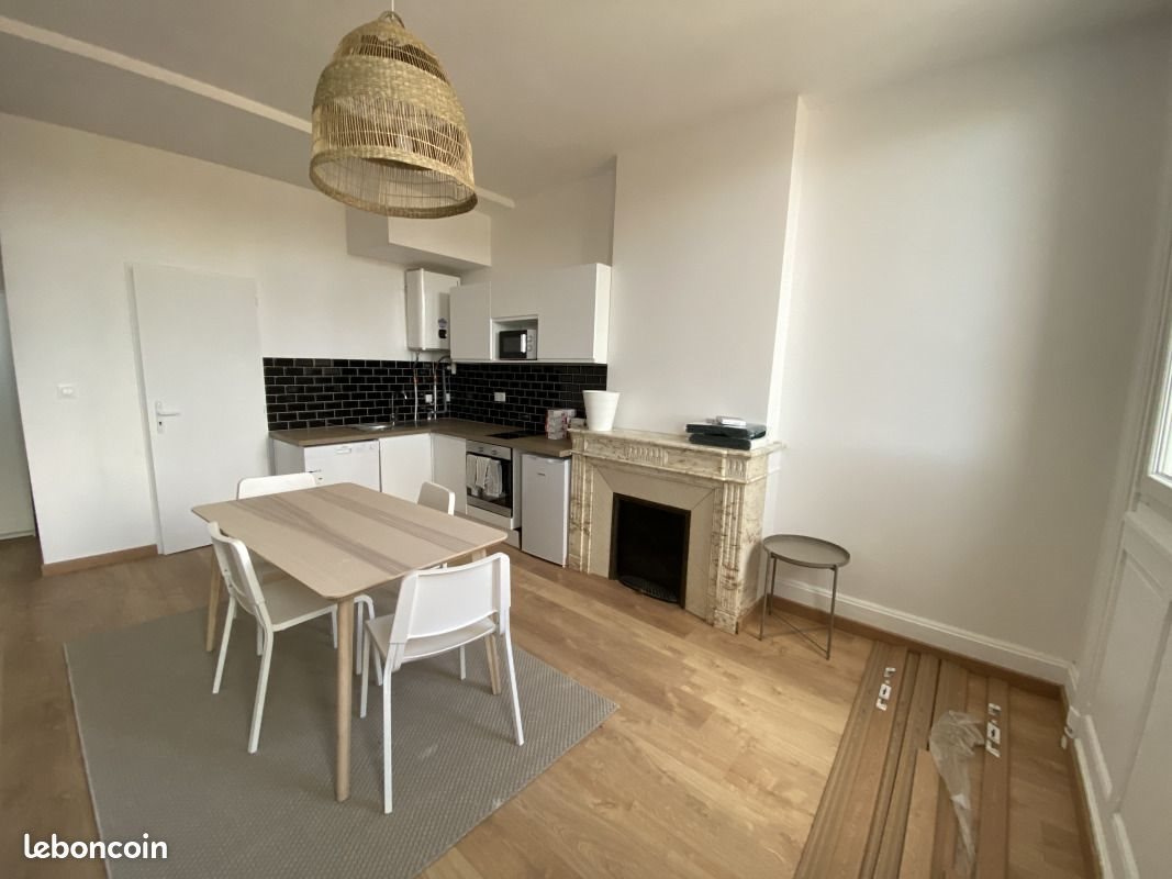 Appartement à louer, 45m², Saint-Etienne