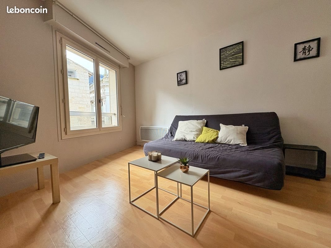 Appartement à louer, 27m², Niort