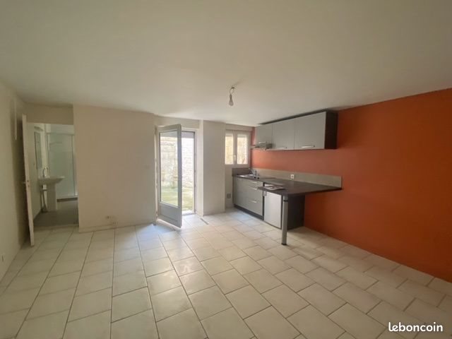 Appartement à louer, 26m², Niort