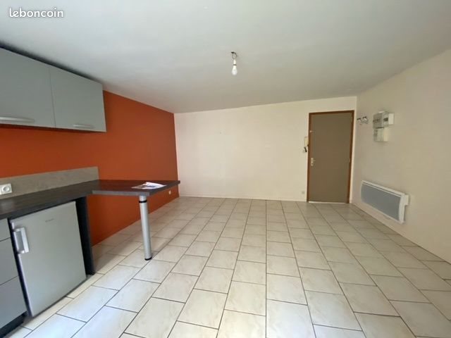 Appartement à louer, 26m², Niort