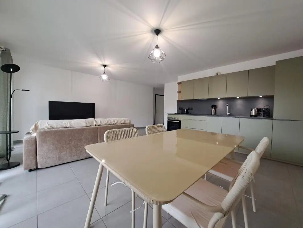 Appartement à louer, 68m², Annecy