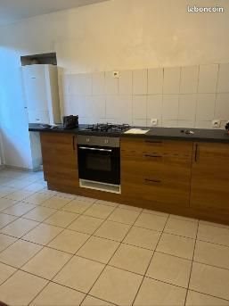 Appartement à louer, 87m², Lorette