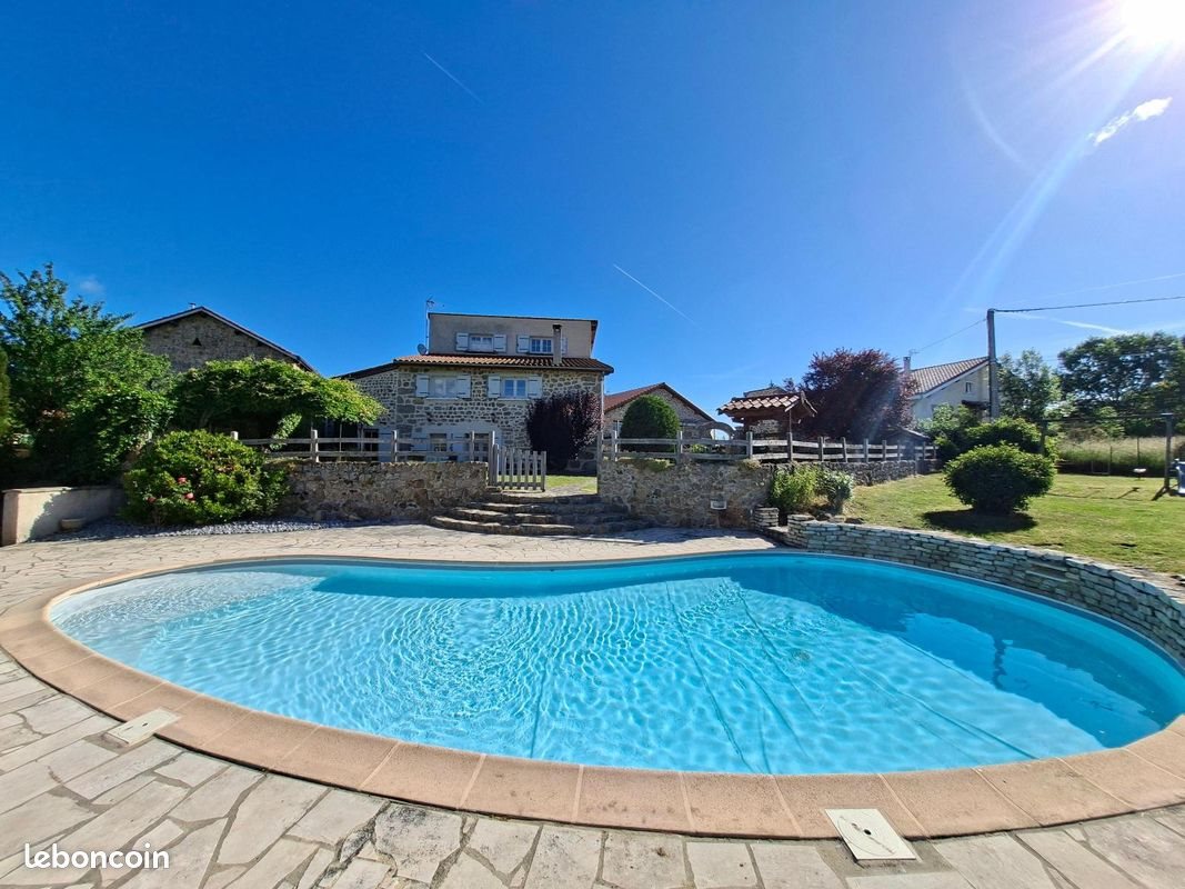 Maison à vendre, 150m², Saint-Maurice-en-Gourgois