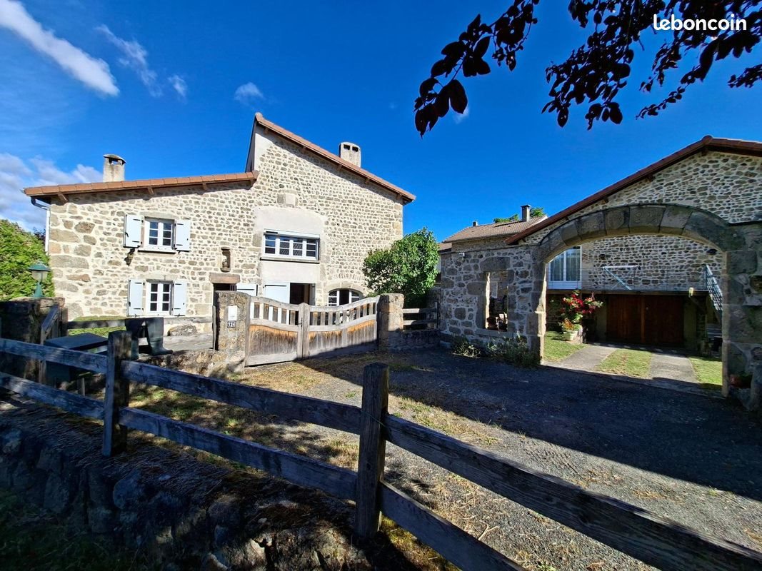 Maison à vendre, 150m², Saint-Maurice-en-Gourgois