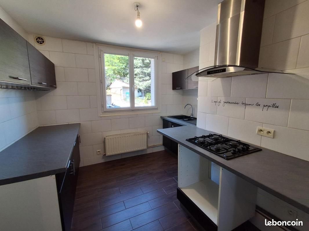 Appartement à louer, 61m², Saint-Etienne